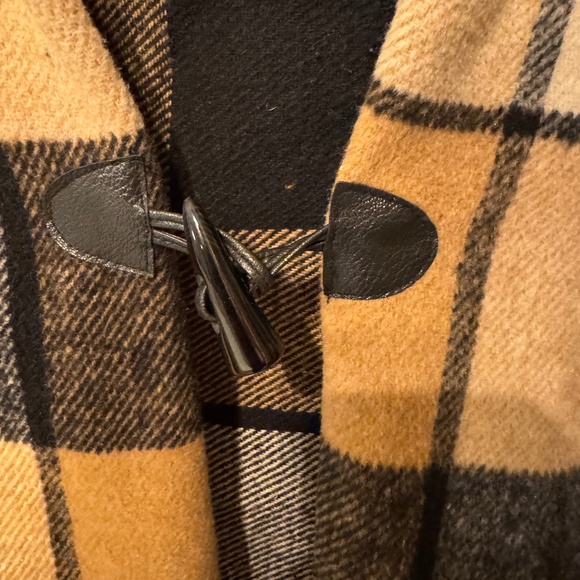 Plaid Hooded Ruana Wrap – One Size Plus Friendly 🖤🤎🤍 - Picture 2 of 8